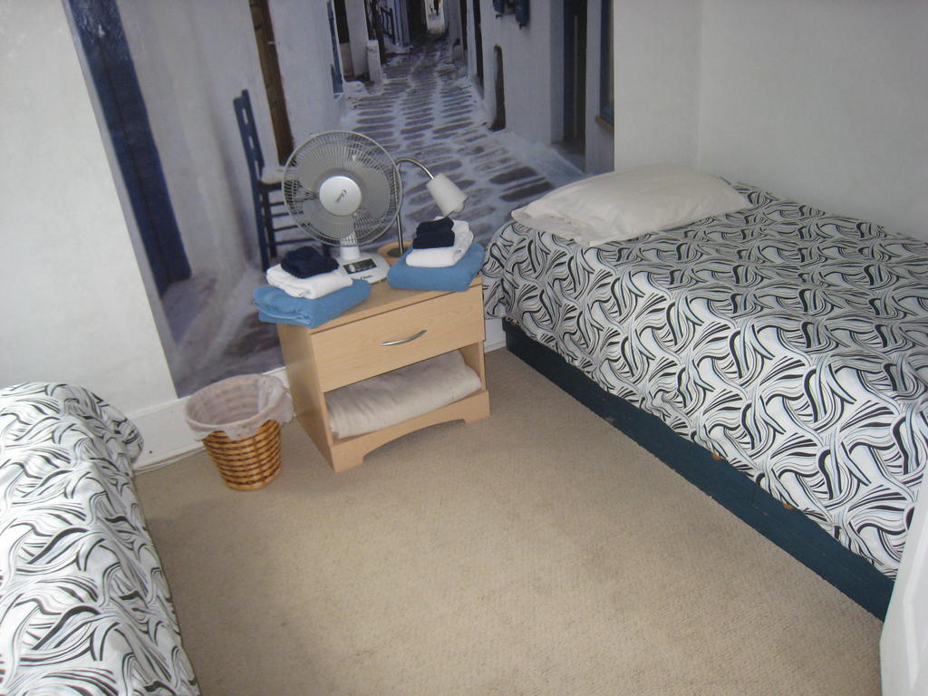 Poppi'S Guesthouse Revelstoke Habitación foto