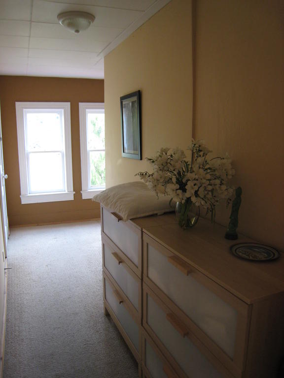 Poppi'S Guesthouse Revelstoke Exterior foto